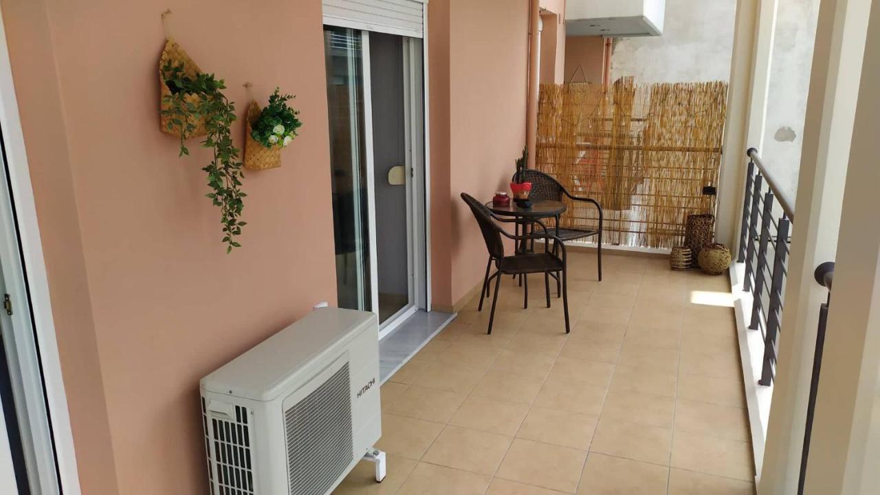 Urban Flat - Central Spot Apartments Volos Ngoại thất bức ảnh