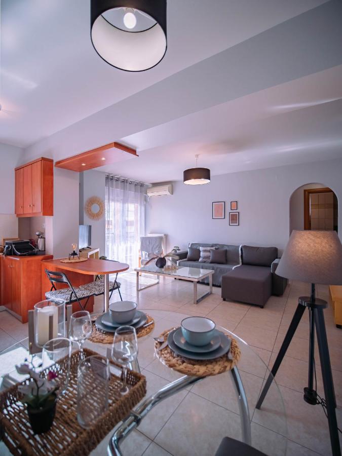 Urban Flat - Central Spot Apartments Volos Ngoại thất bức ảnh