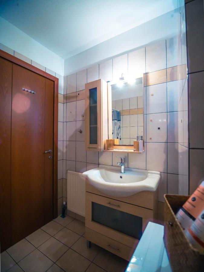 Urban Flat - Central Spot Apartments Volos Ngoại thất bức ảnh