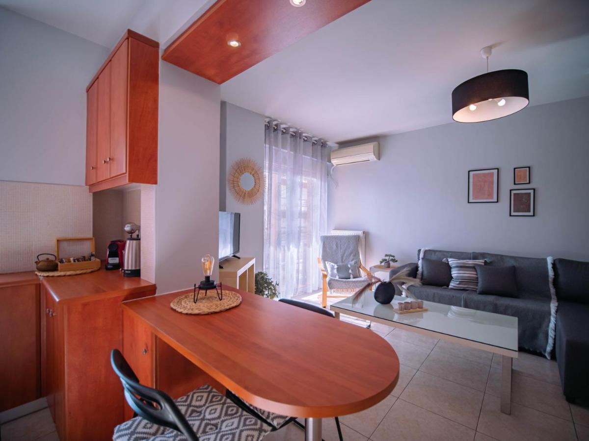 Urban Flat - Central Spot Apartments Volos Ngoại thất bức ảnh