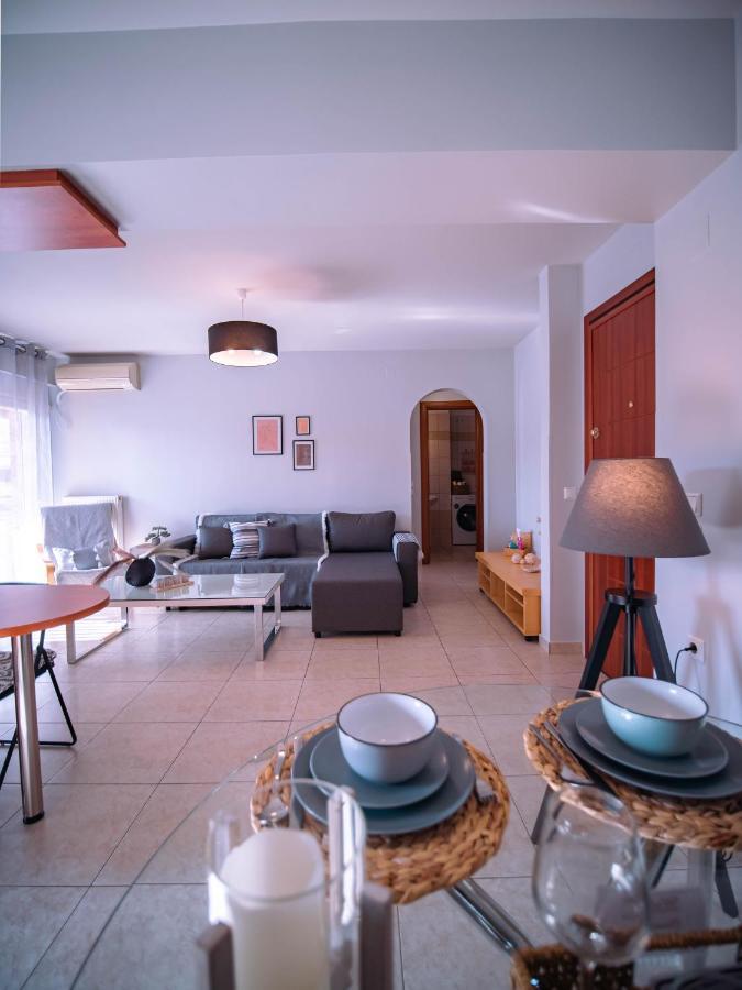 Urban Flat - Central Spot Apartments Volos Ngoại thất bức ảnh