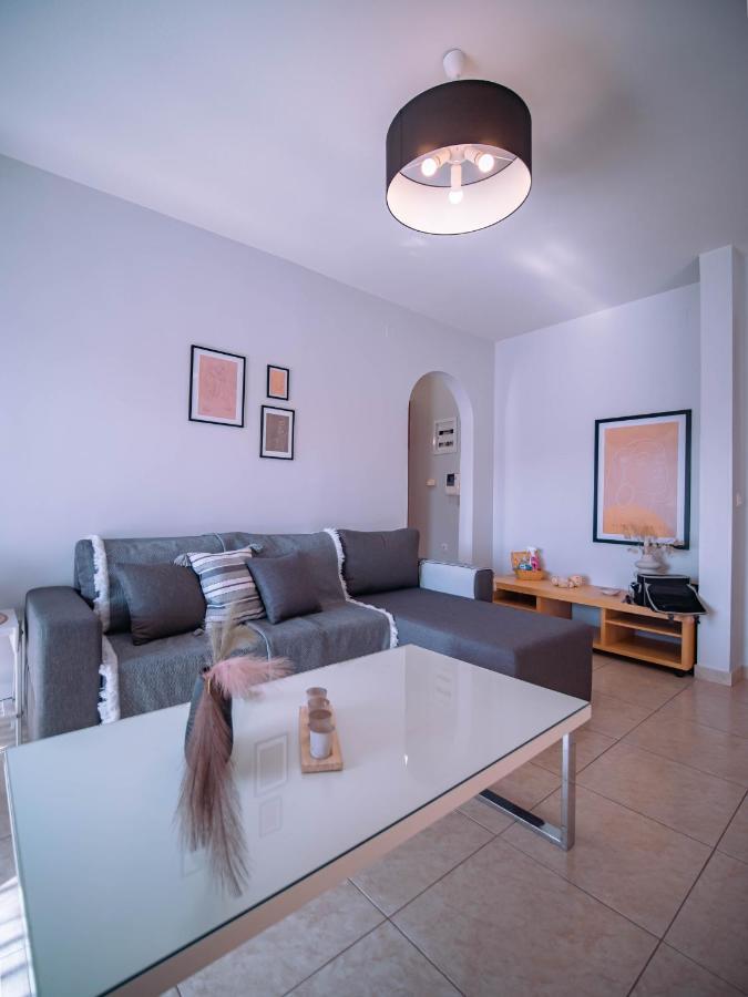 Urban Flat - Central Spot Apartments Volos Ngoại thất bức ảnh