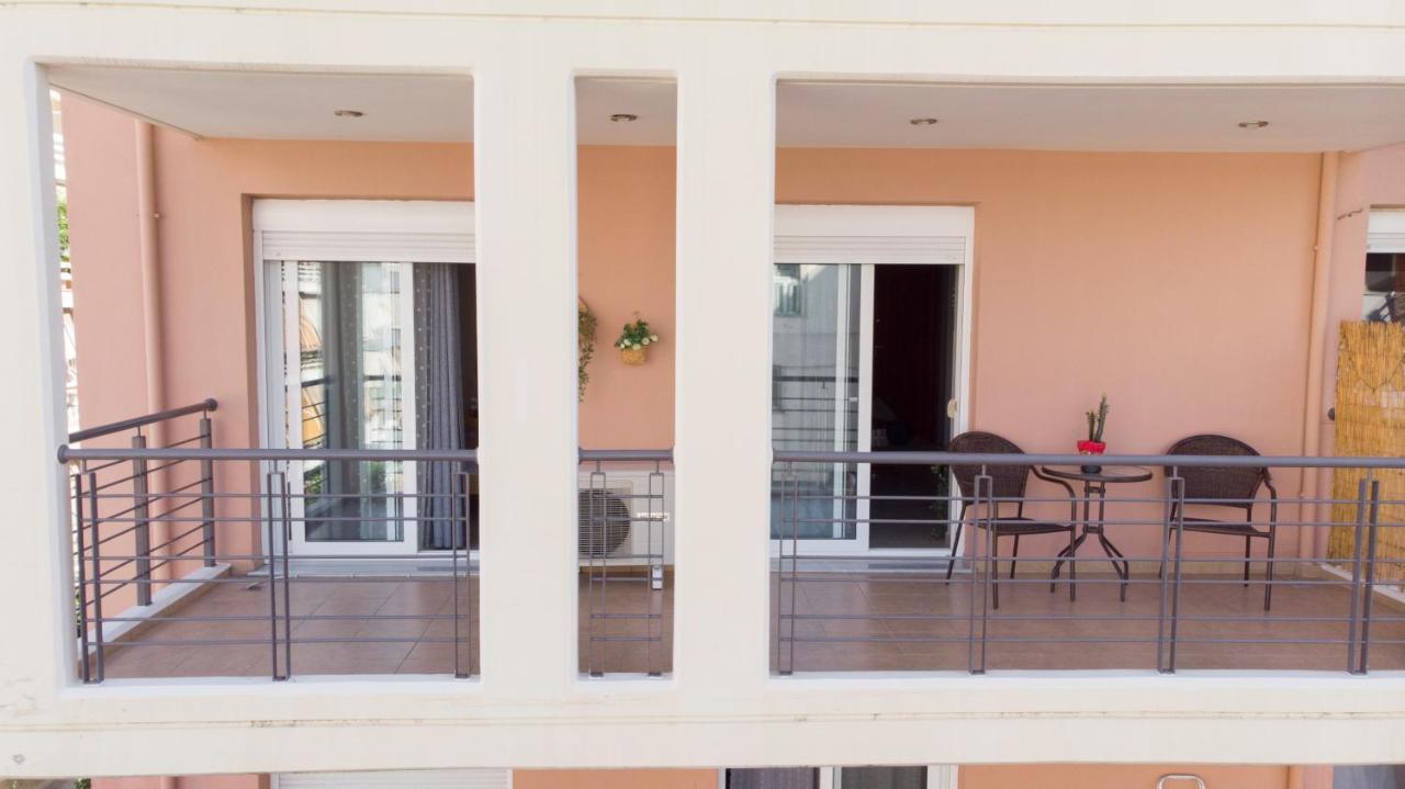 Urban Flat - Central Spot Apartments Volos Ngoại thất bức ảnh